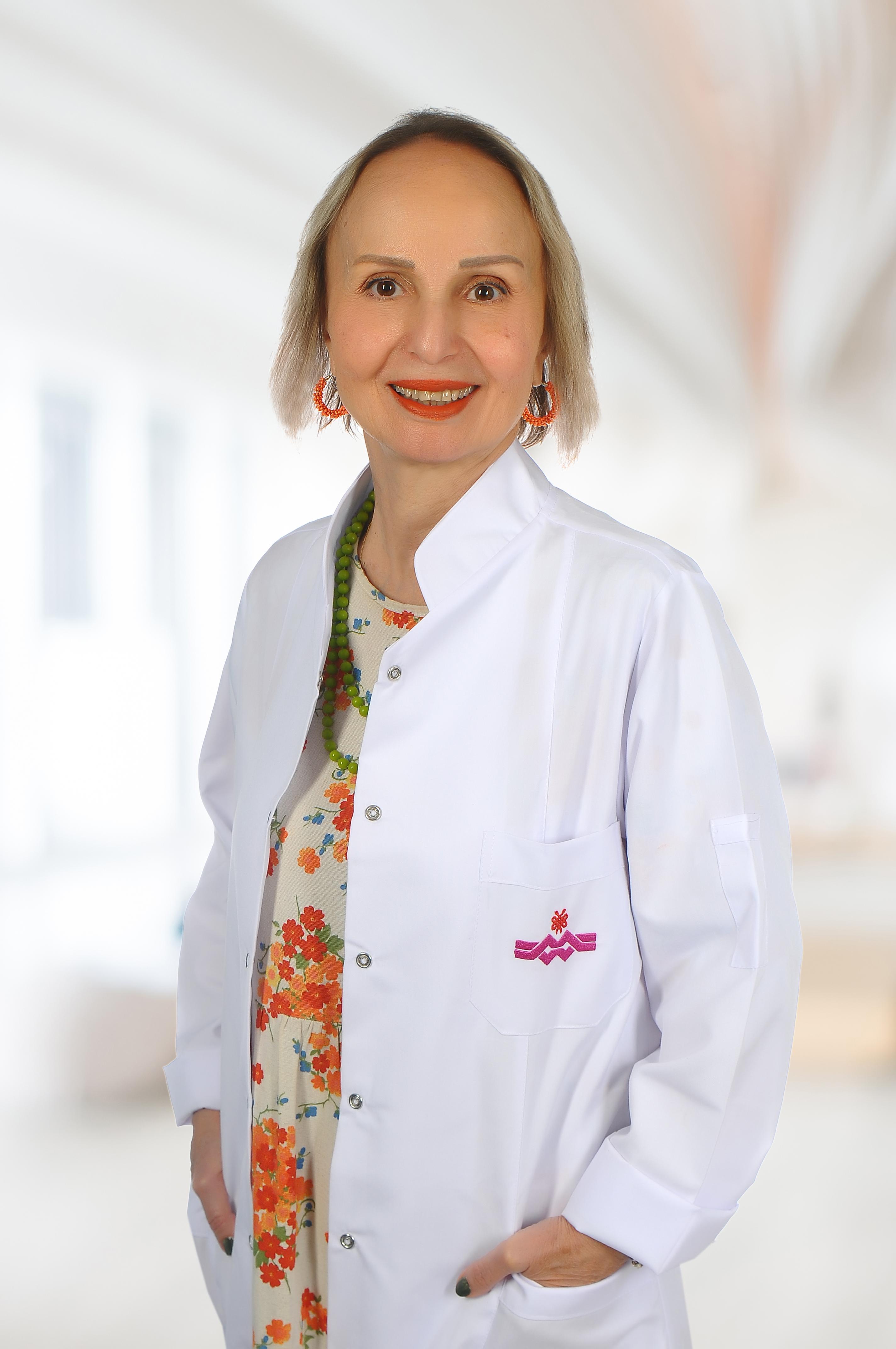 Ayşegül SELÇUK